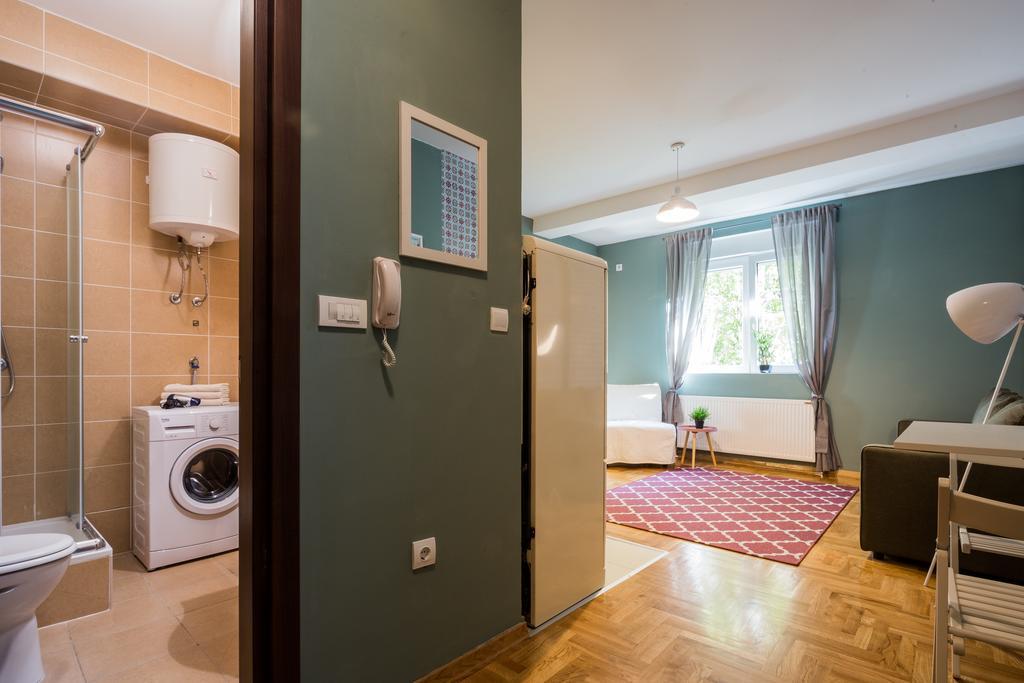 ! Promo! Central Evergreen Studio - Free Public Parking-Fast Wi-Fi Novi Sad Exterior foto
